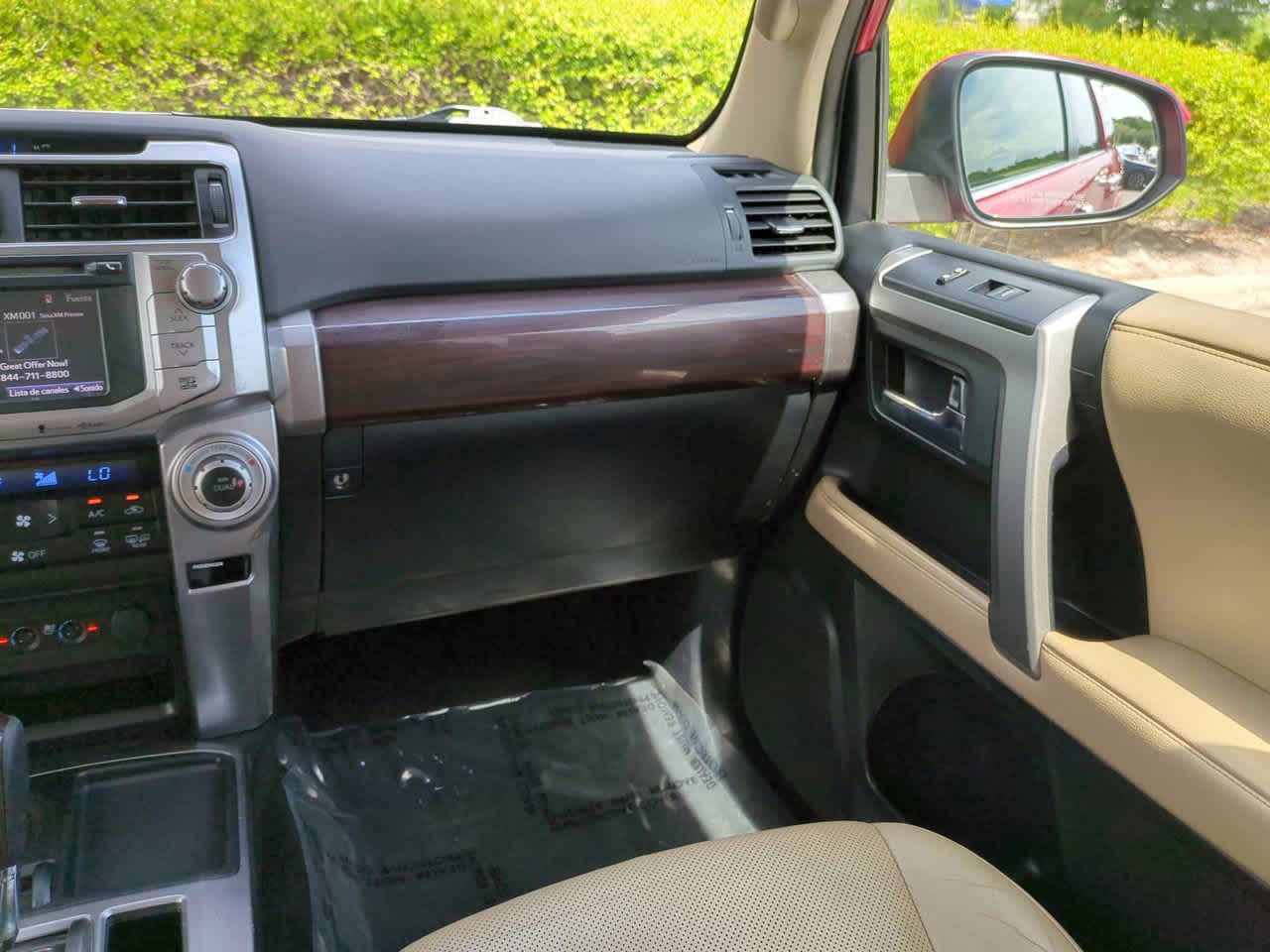 Thumbnail: 2015 Toyota 4Runner - 16