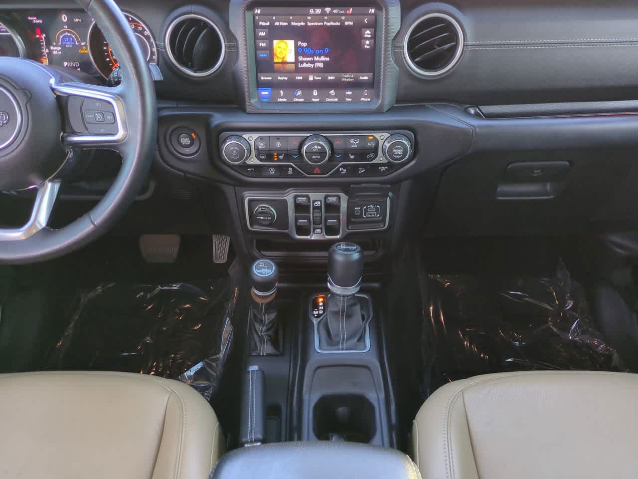 Thumbnail: 2018 Jeep Wrangler - 18