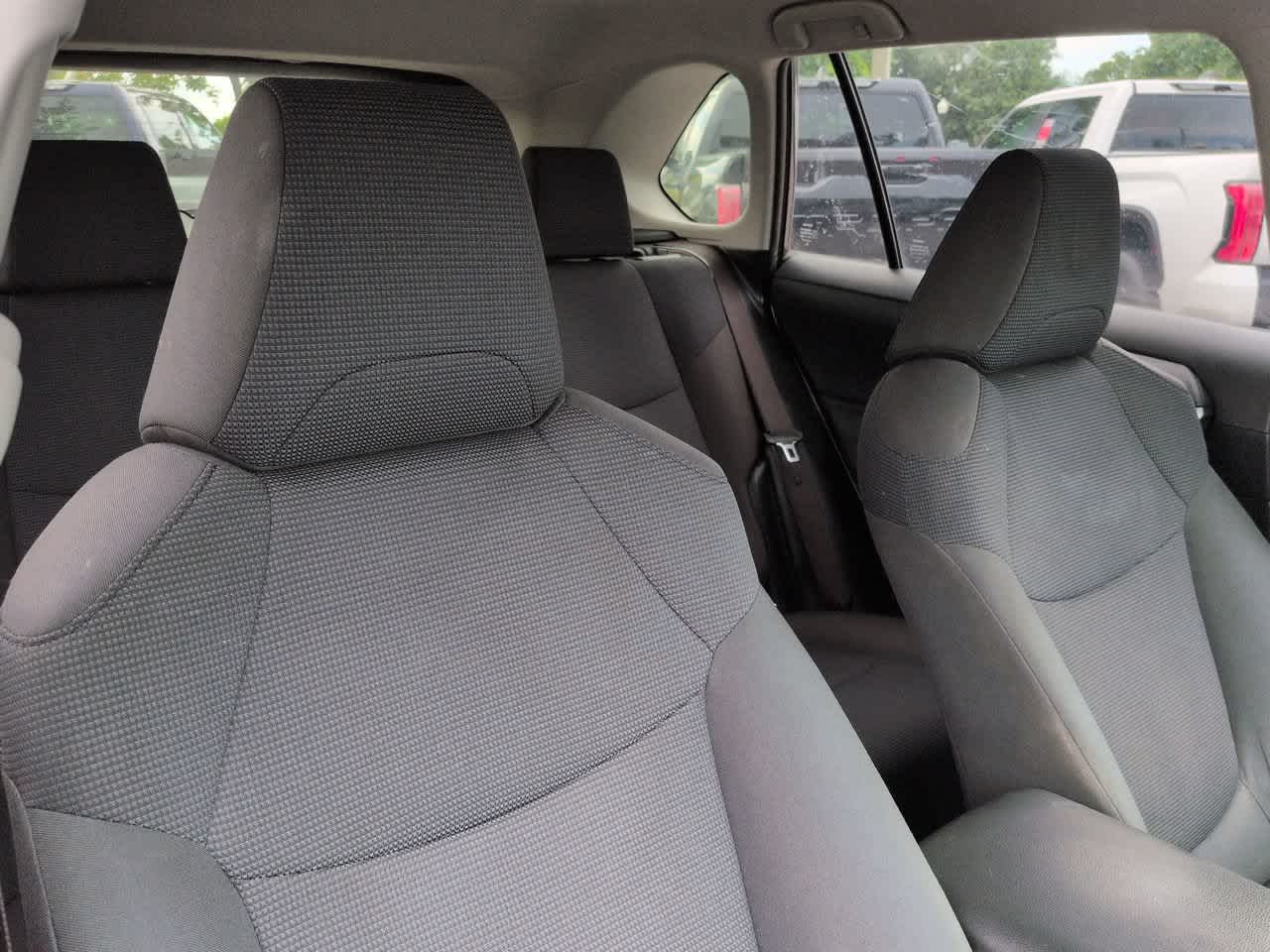 Thumbnail: 2019 Toyota RAV4 - 7