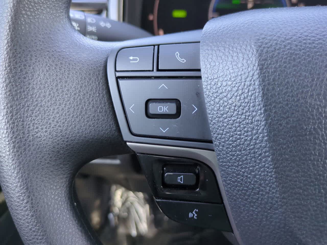 Thumbnail: 2025 Toyota Camry - 22