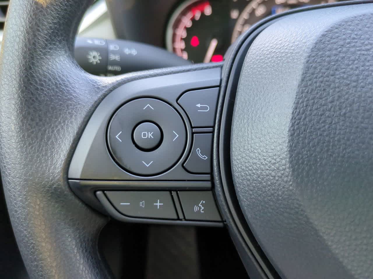 Thumbnail: 2025 Toyota RAV4 - 21