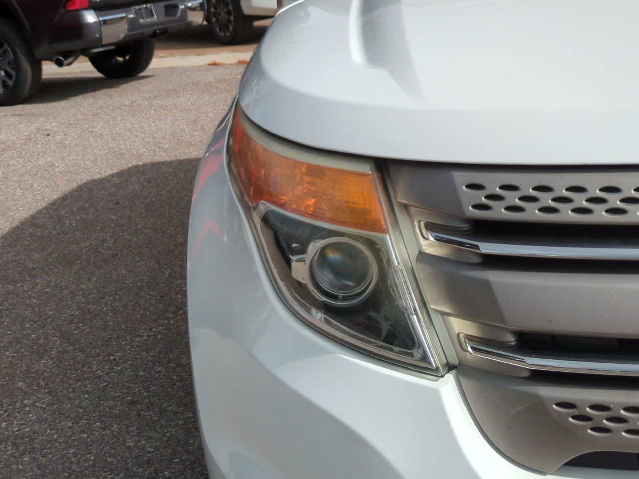 Thumbnail: 2013 Ford Explorer - 10