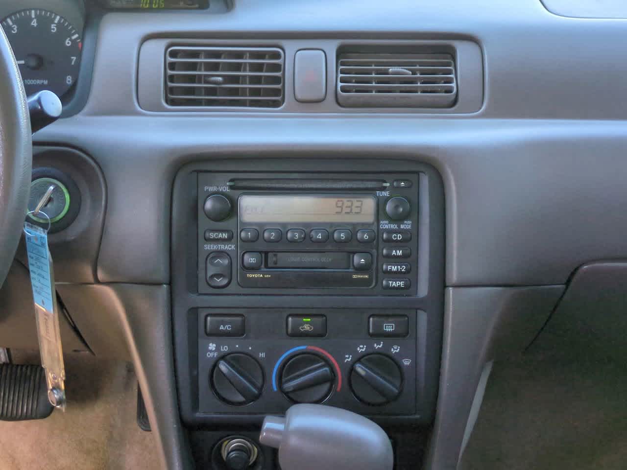 Thumbnail: 2001 Toyota Camry - 17