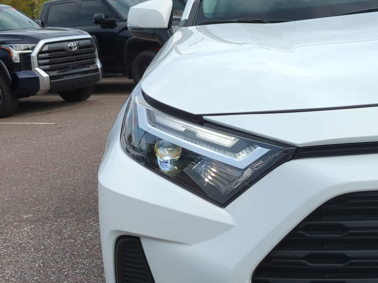 Thumbnail: 2024 Toyota RAV4 - 10