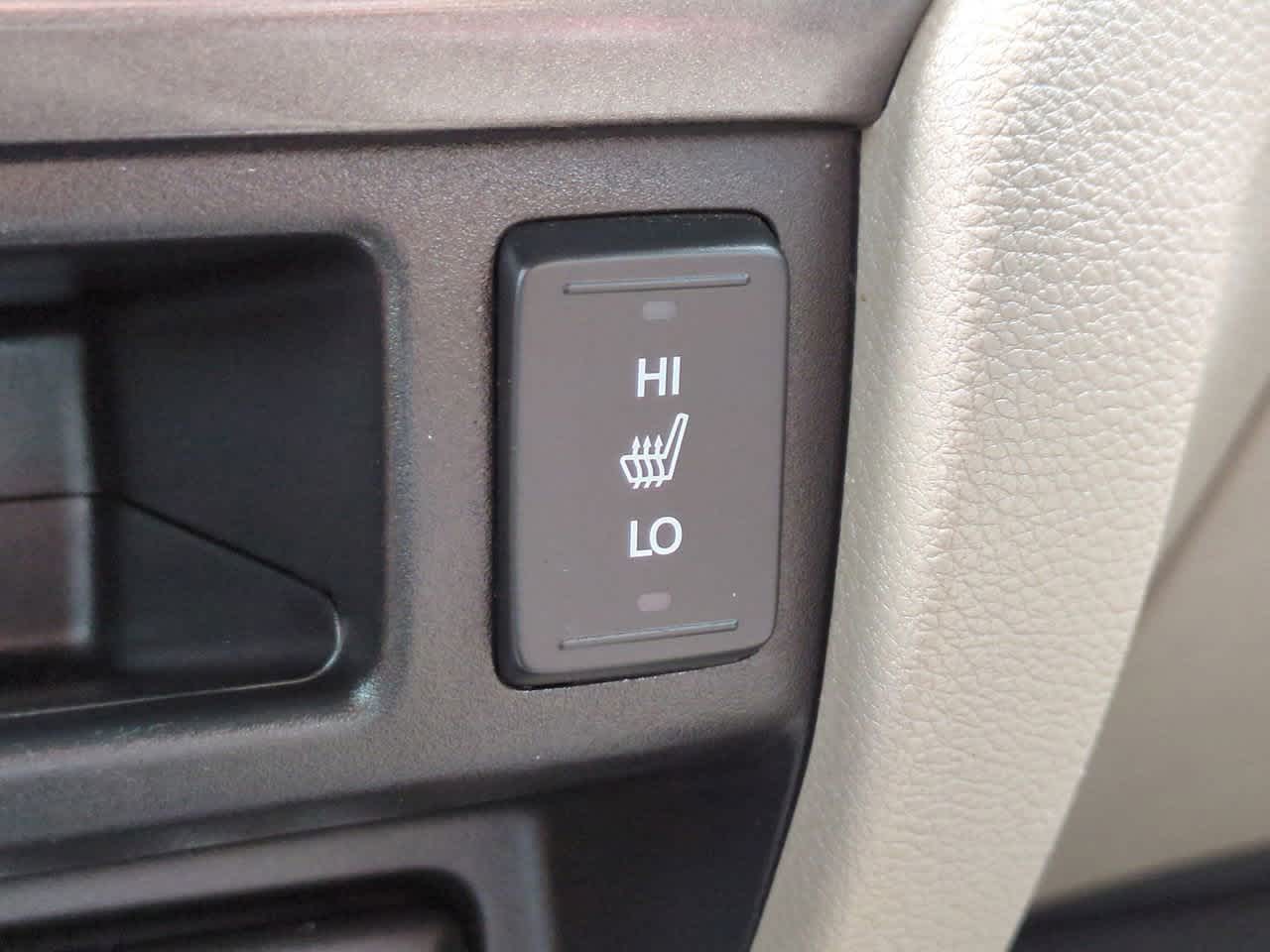 Thumbnail: 2017 Honda Pilot - 23