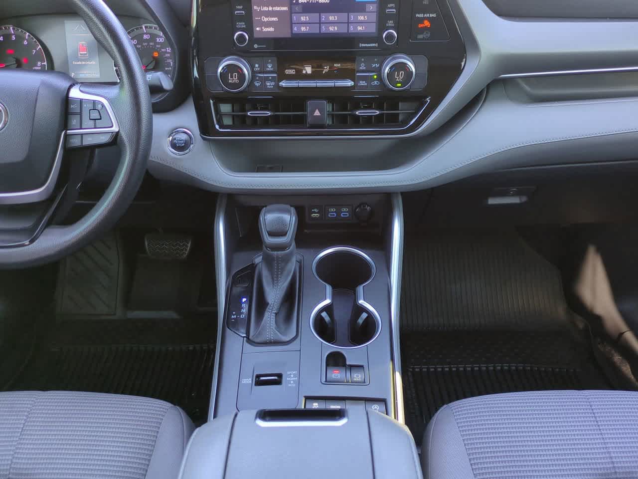 Thumbnail: 2022 Toyota Highlander - 19