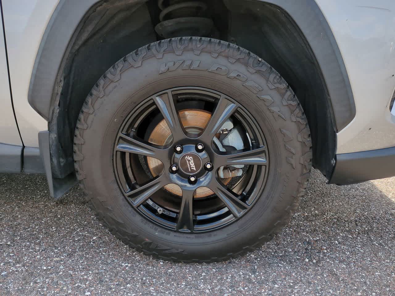 2019 Toyota RAV4 LE 11