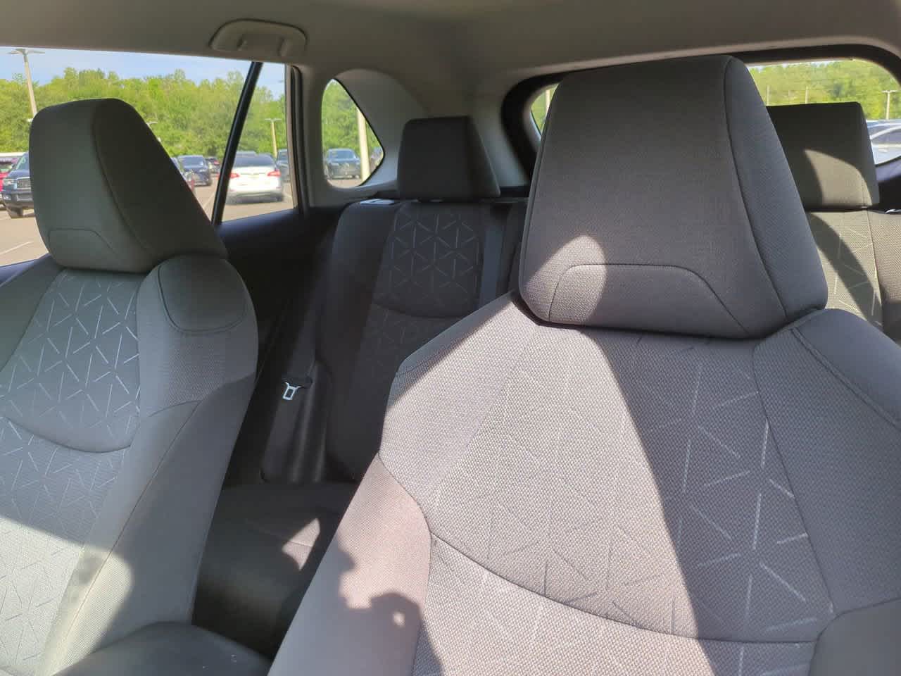 Thumbnail: 2021 Toyota RAV4 - 8