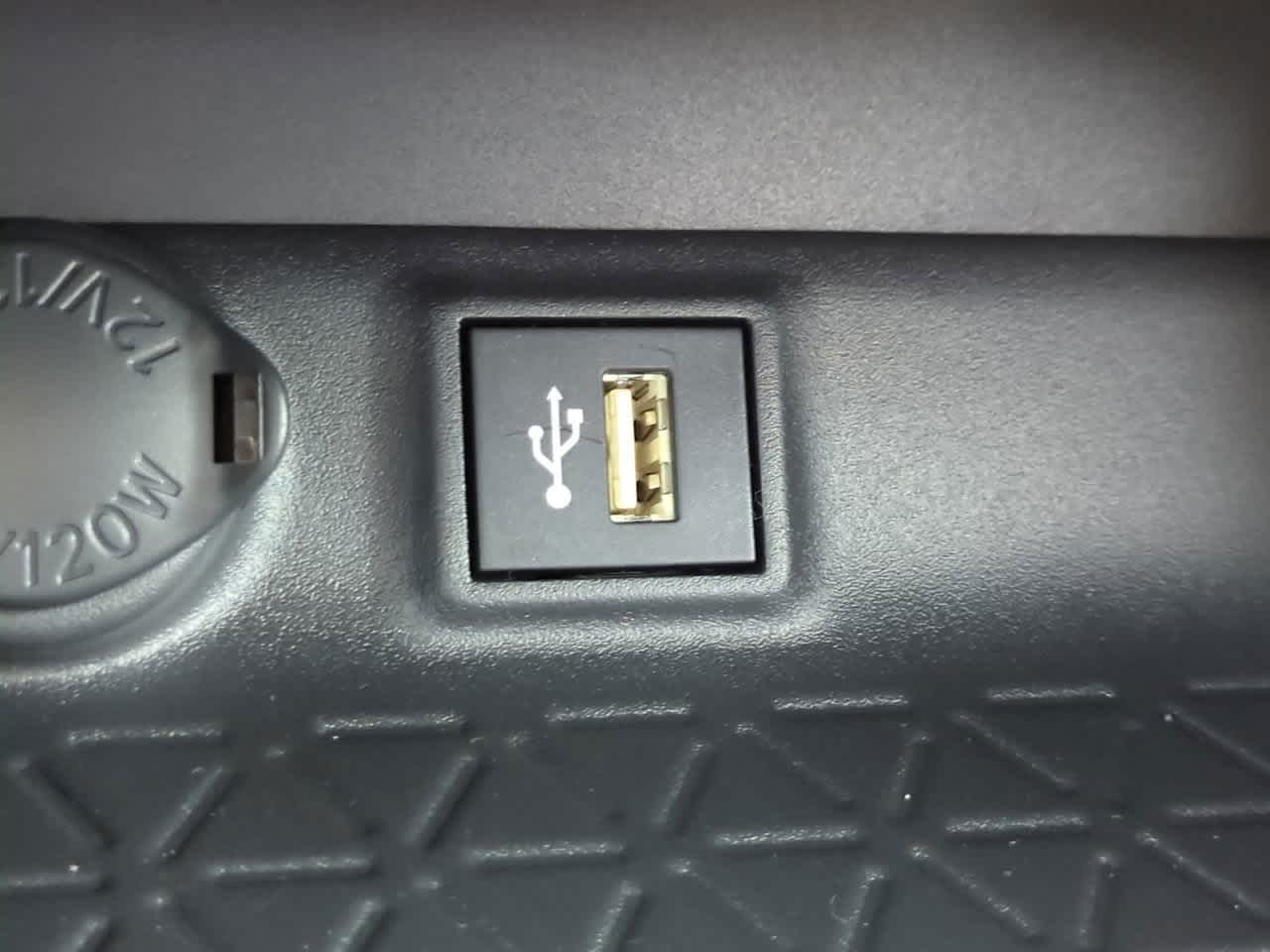 Thumbnail: 2025 Toyota RAV4 - 20