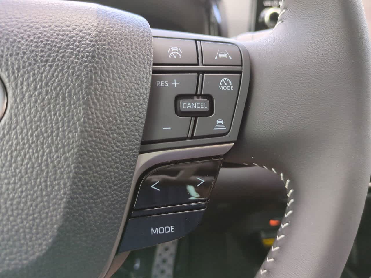 Thumbnail: 2025 Toyota Camry - 23