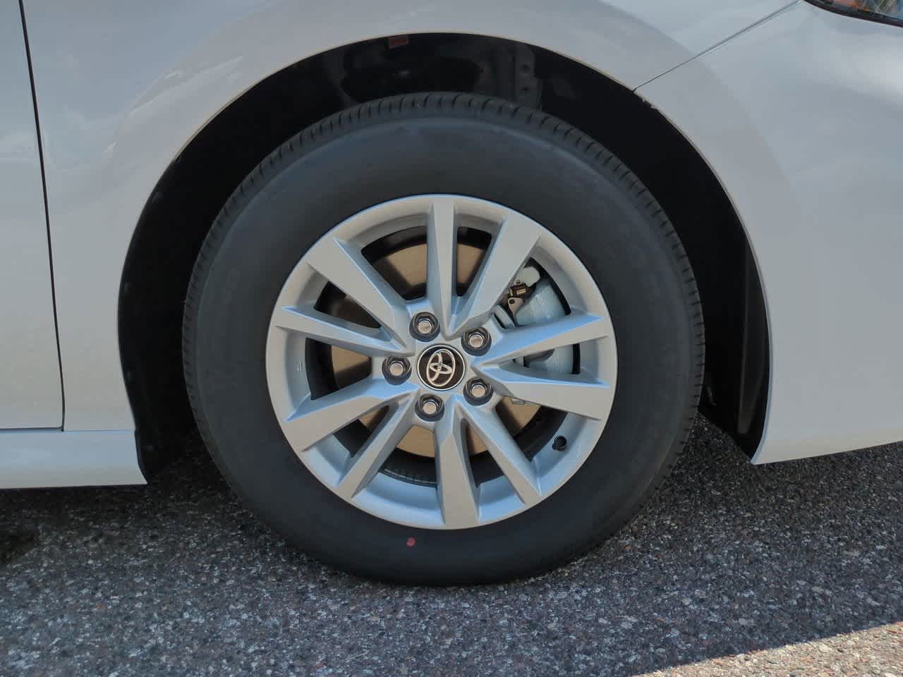 Thumbnail: 2026 Toyota Camry - 11