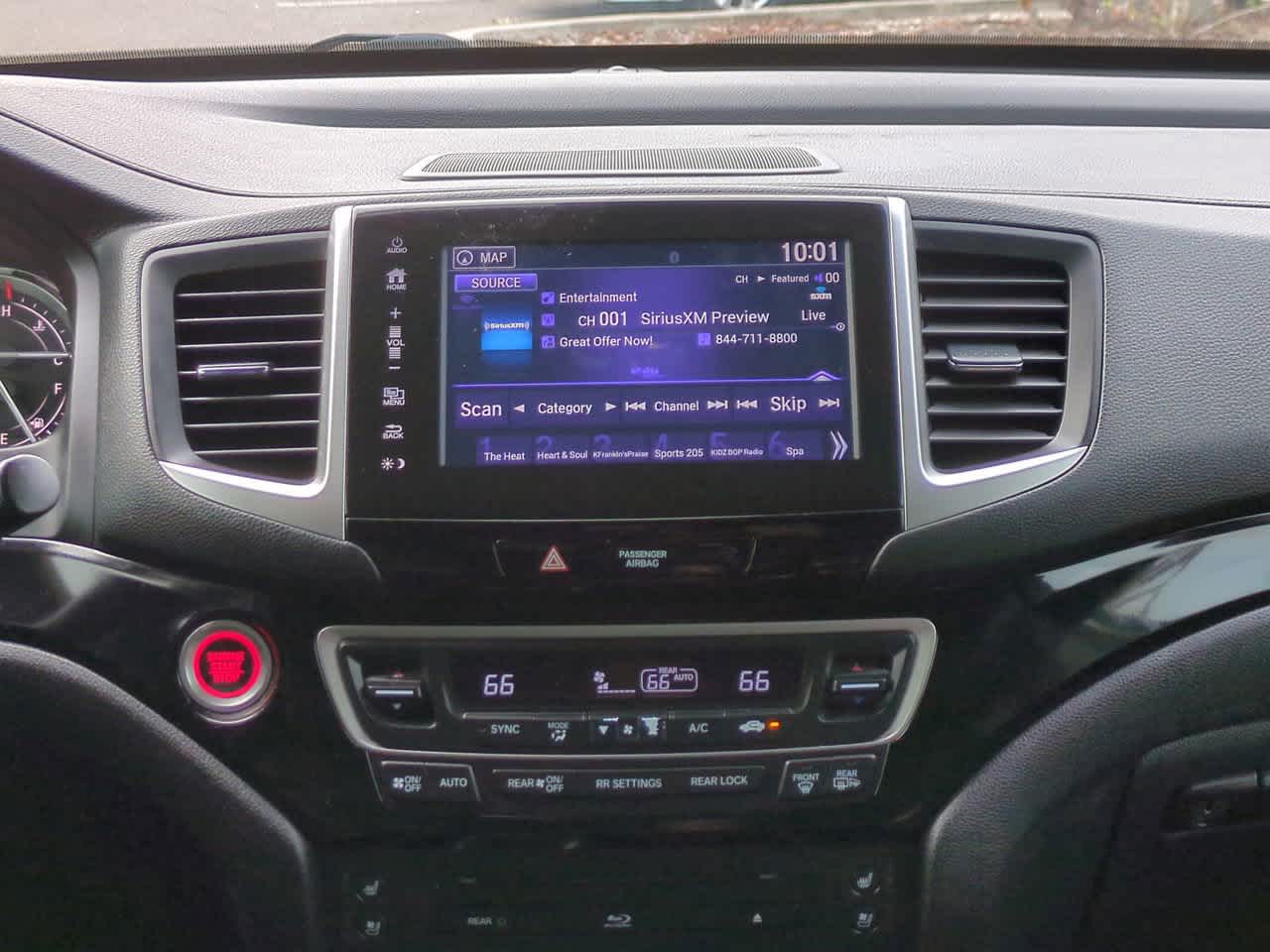 Thumbnail: 2017 Honda Pilot - 18