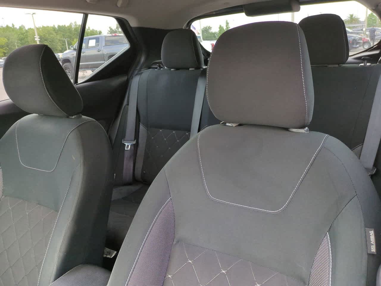 2020 Nissan Kicks S 8