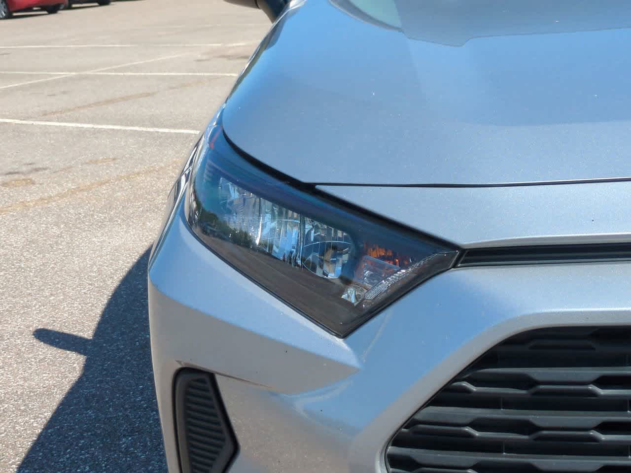 Thumbnail: 2022 Toyota RAV4 - 9