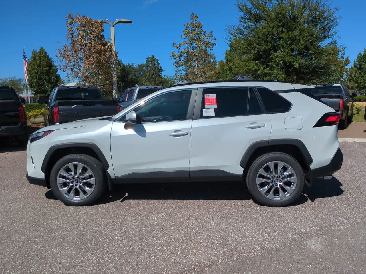 Thumbnail: 2025 Toyota RAV4 - 3