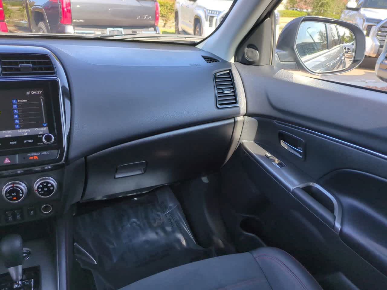 Thumbnail: 2025 Mitsubishi Outlander Sport - 16