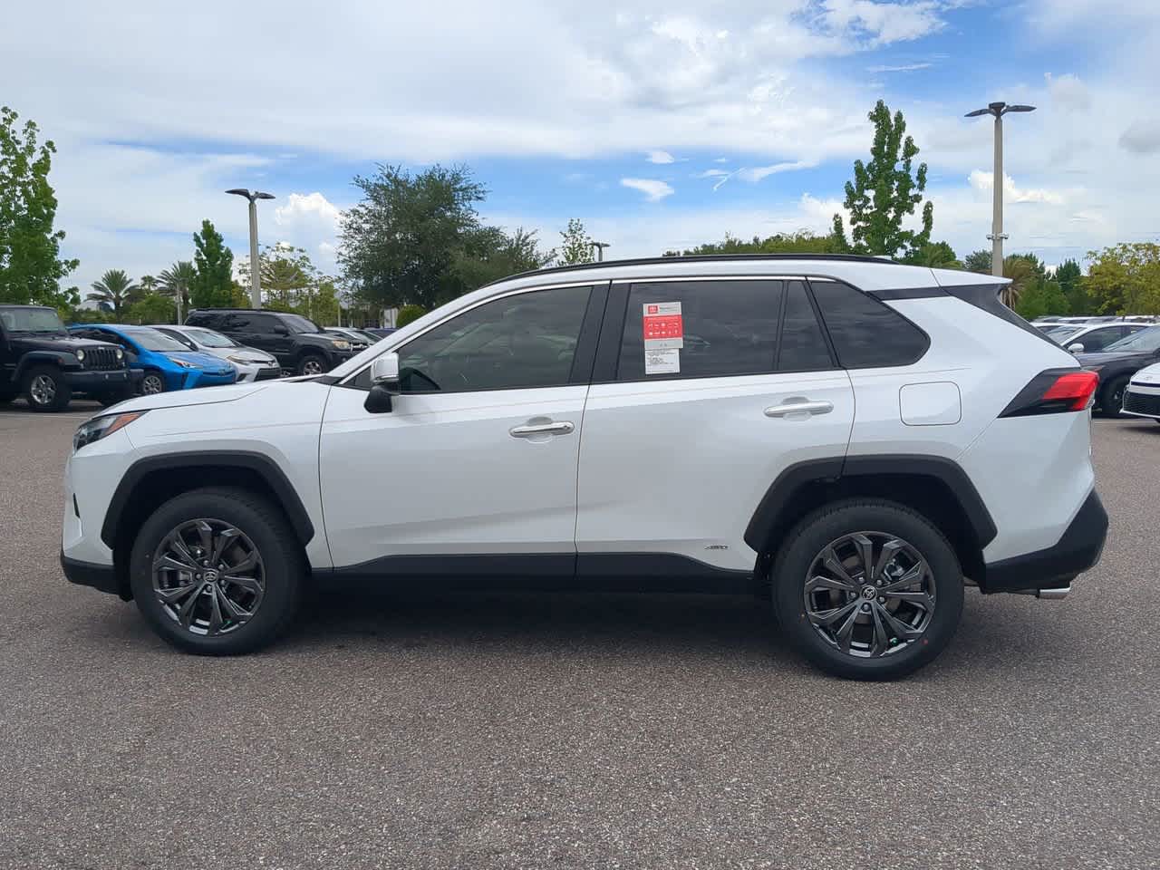 Thumbnail: 2025 Toyota RAV4 - 3