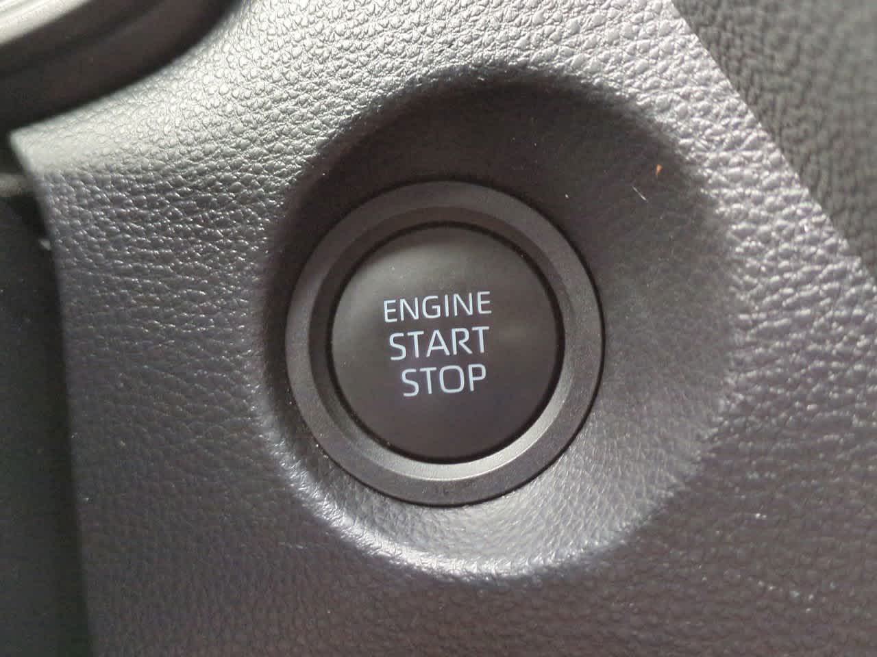 Thumbnail: 2025 Toyota Corolla Cross - 25