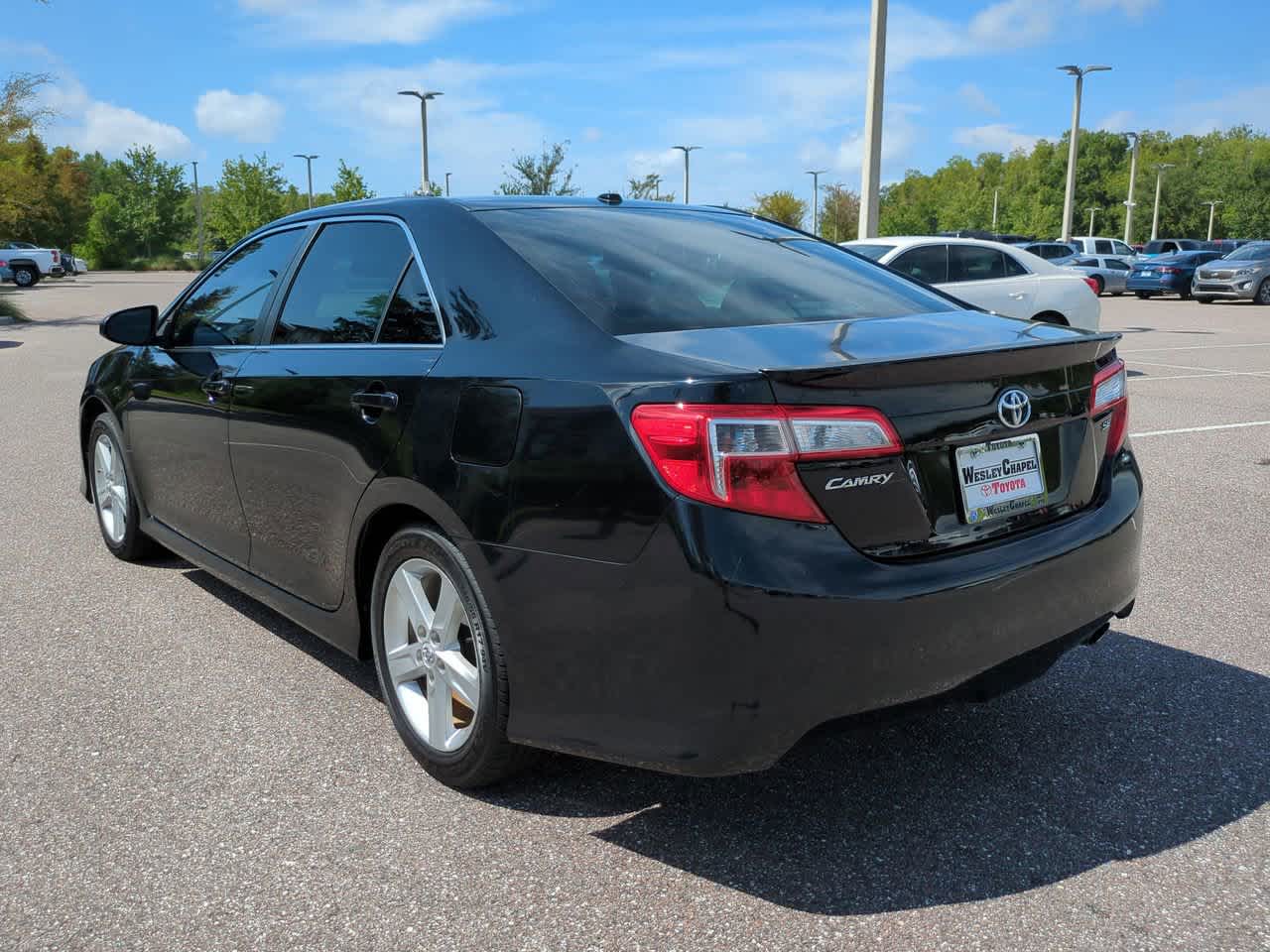 Thumbnail: 2014 Toyota Camry - 4