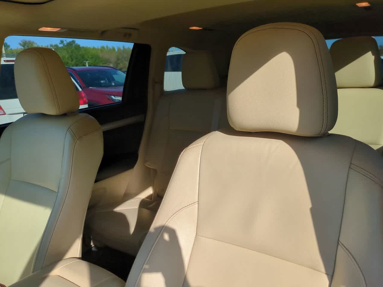 Thumbnail: 2015 Toyota Highlander - 8