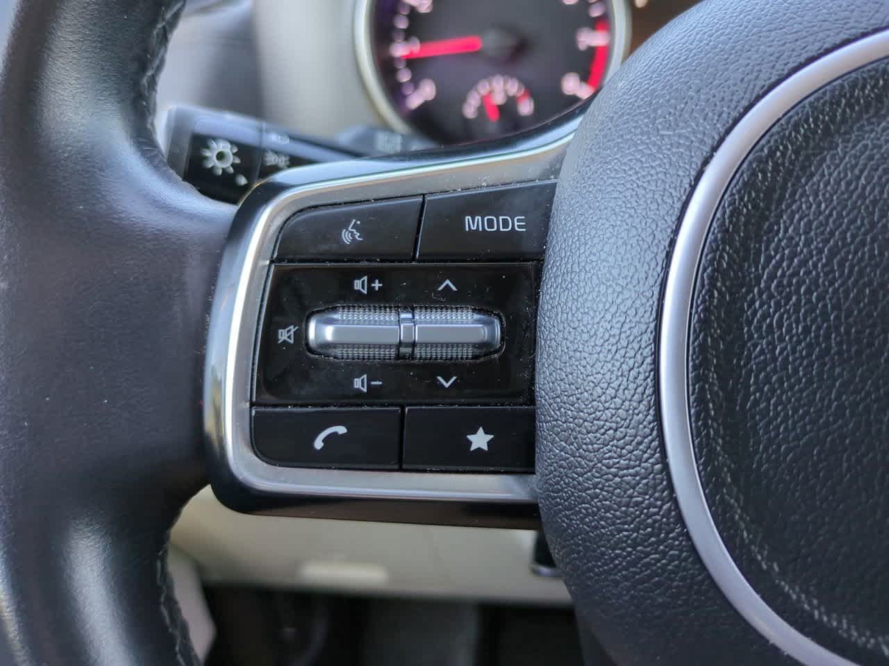 Thumbnail: 2024 Kia Carnival - 24