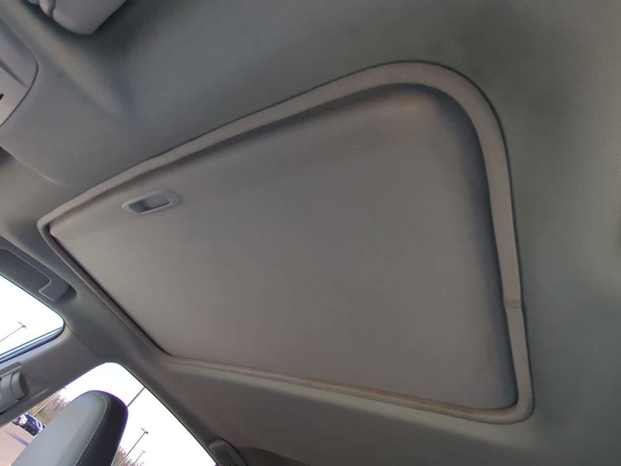 Thumbnail: 2014 Toyota RAV4 - 19