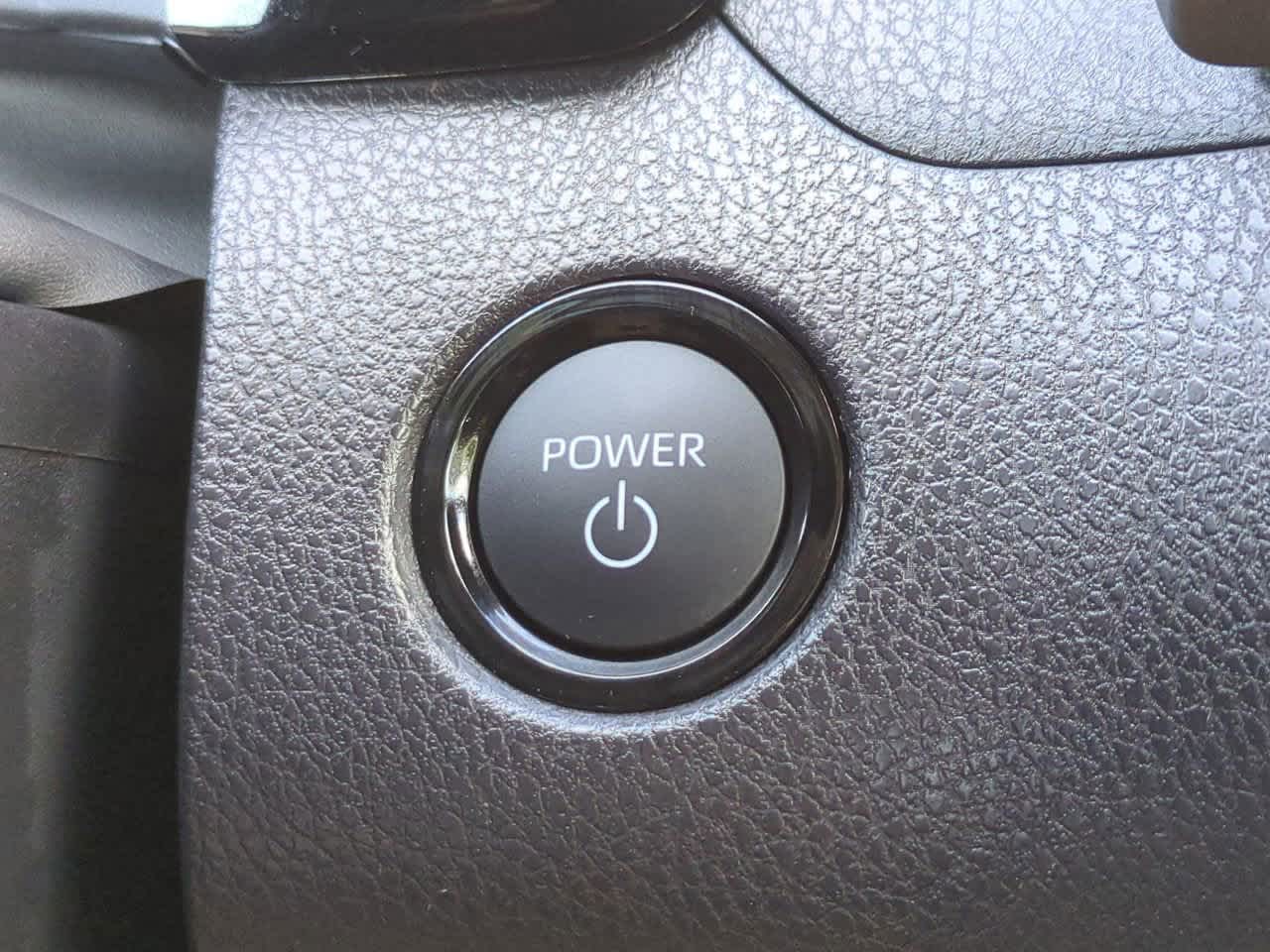 Thumbnail: 2025 Toyota Camry - 25