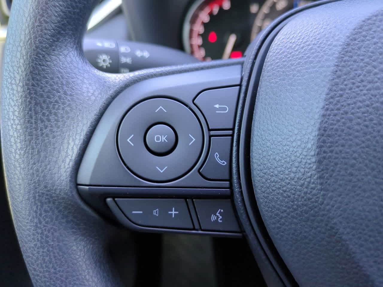 Thumbnail: 2025 Toyota RAV4 - 22