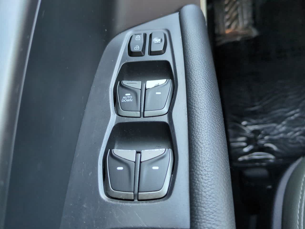 Thumbnail: 2018 Hyundai Santa Fe - 20