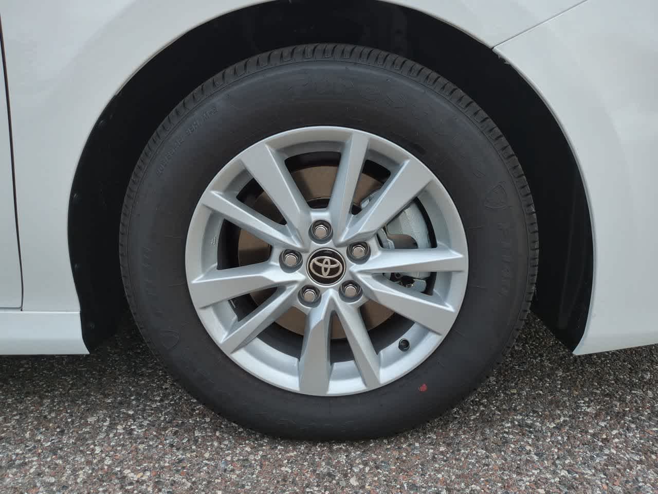 Thumbnail: 2026 Toyota Camry - 11