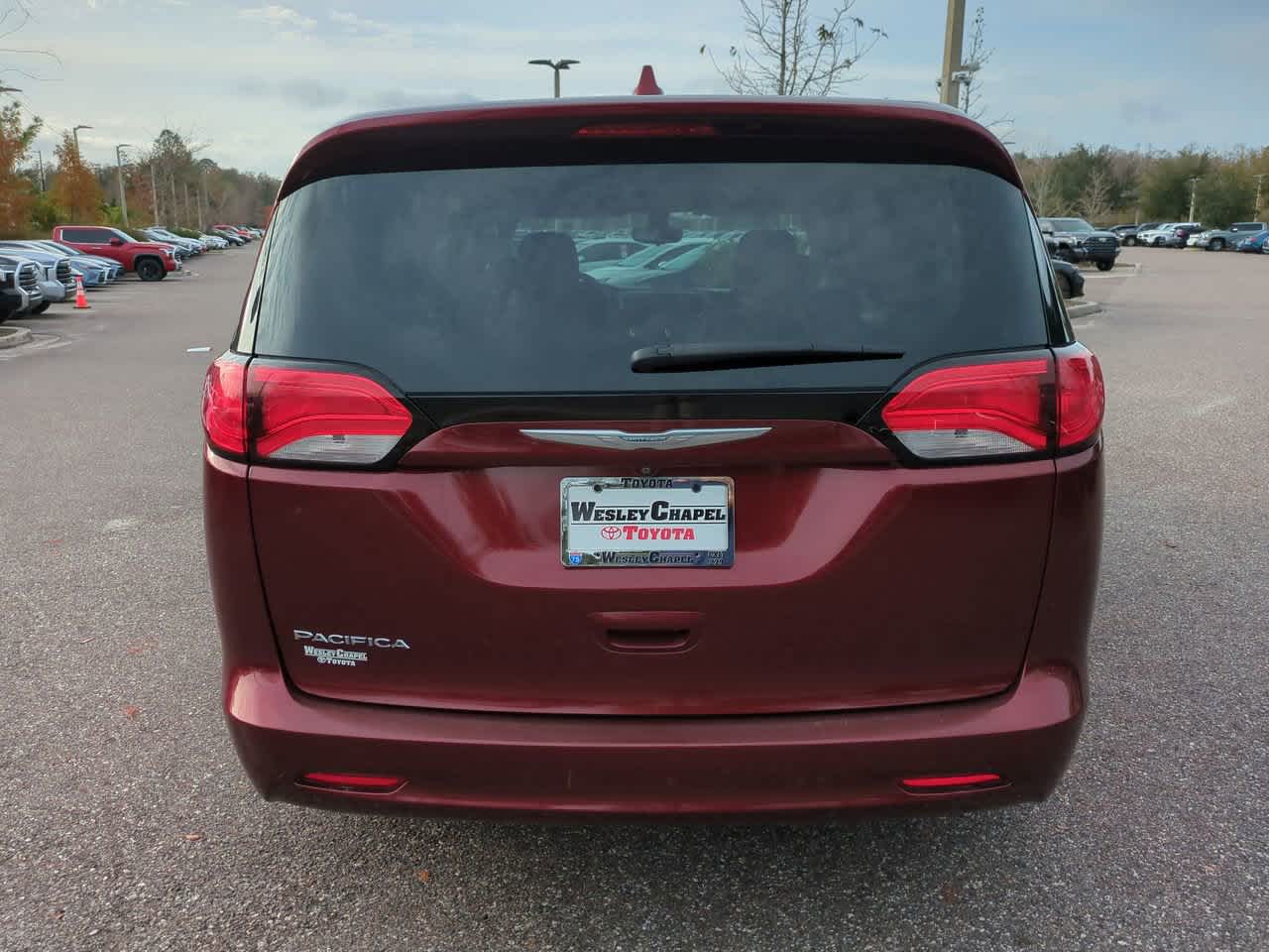 Thumbnail: 2017 Chrysler Pacifica - 5