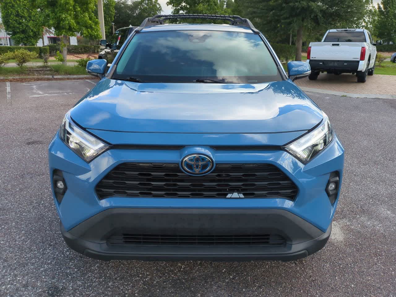 Thumbnail: 2023 Toyota RAV4 - 9