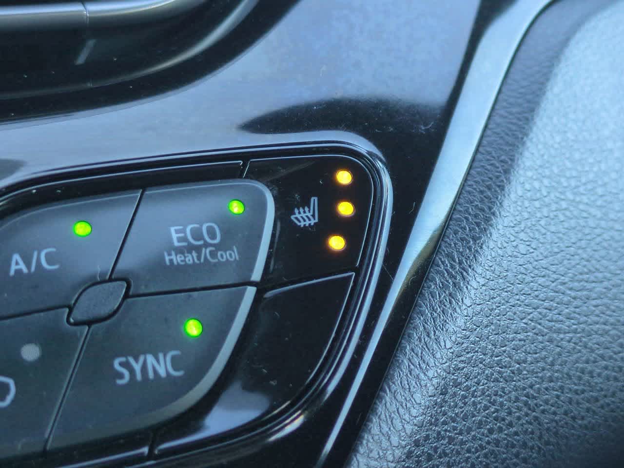 Thumbnail: 2018 Toyota C-HR - 21