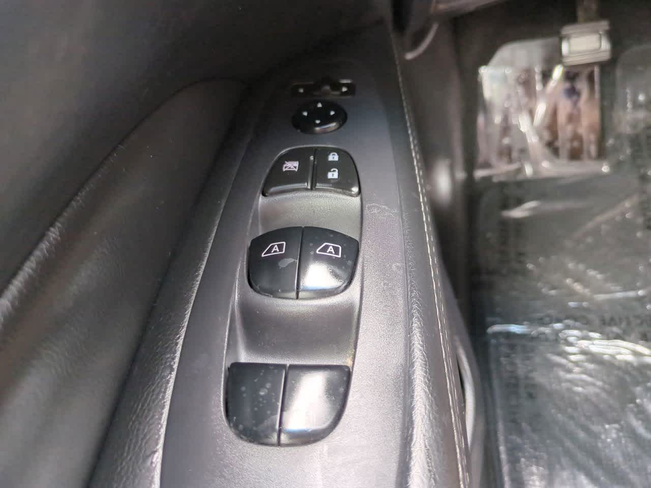Thumbnail: 2014 Nissan Pathfinder - 24