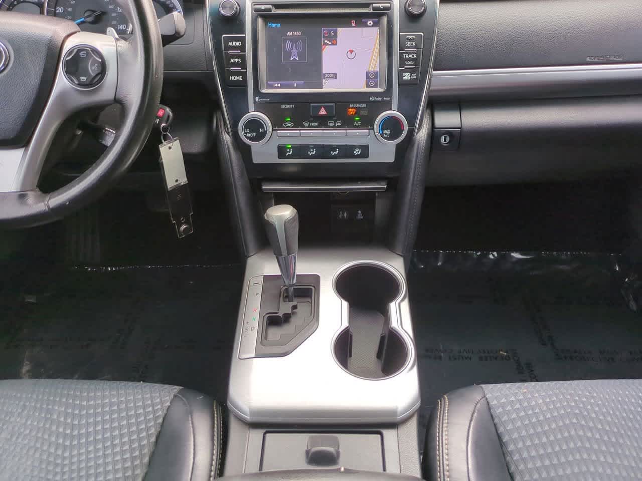 Thumbnail: 2014 Toyota Camry - 18
