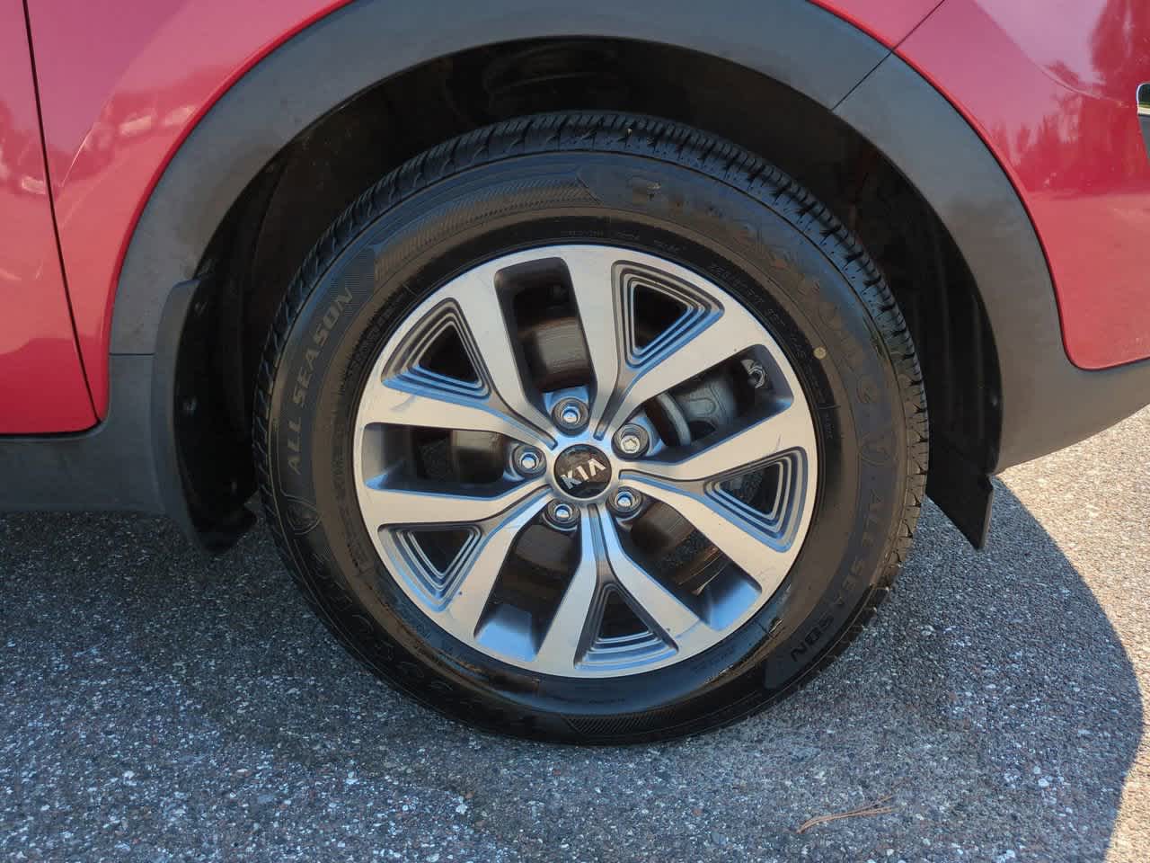 Thumbnail: 2015 Kia Sportage - 11