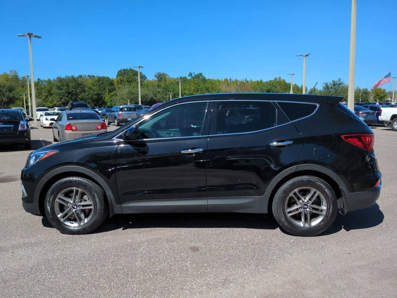 Thumbnail: 2018 Hyundai Santa Fe - 3