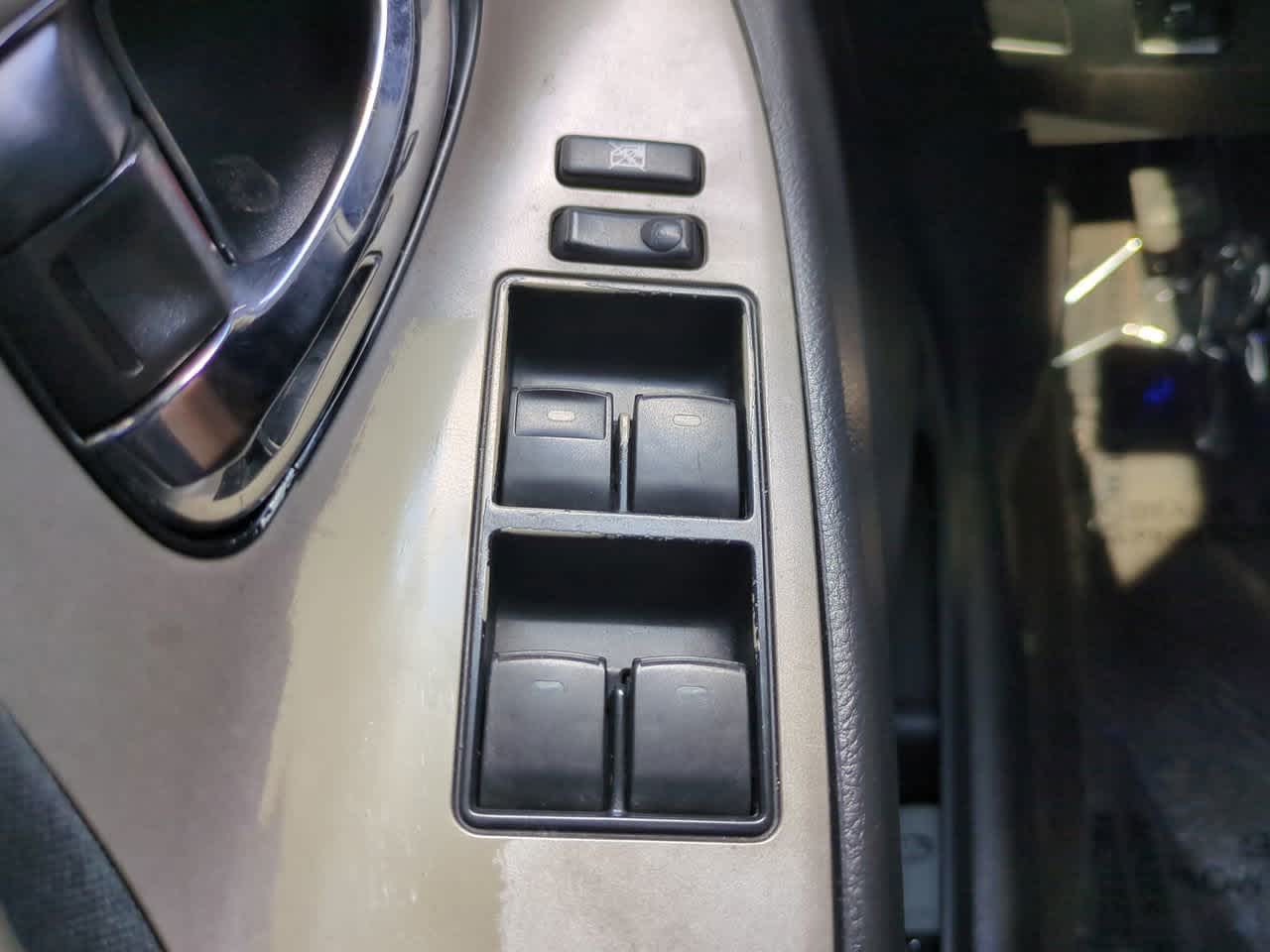 Thumbnail: 2010 Toyota Camry - 20