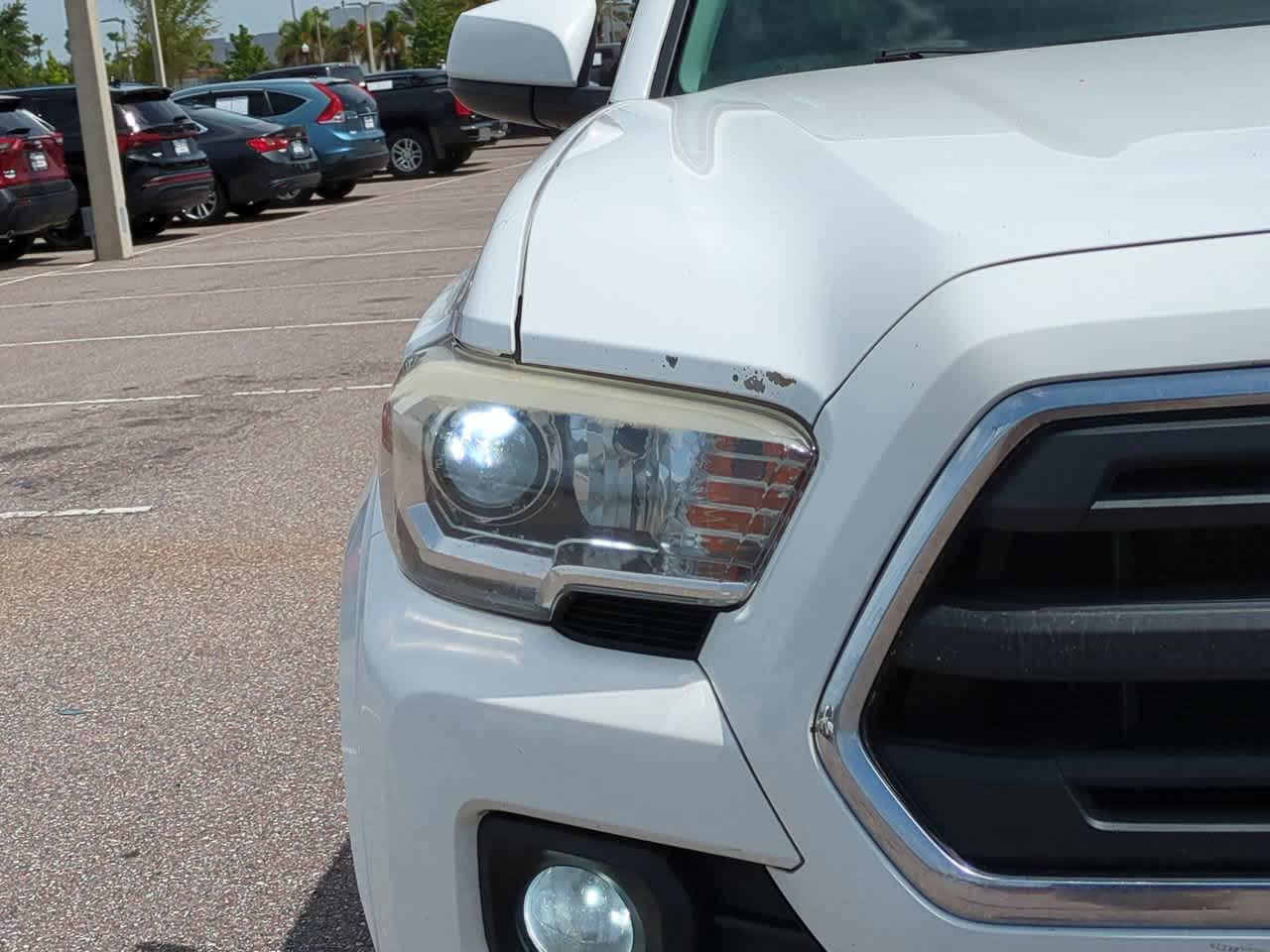 2017 Toyota Tacoma SR5 10