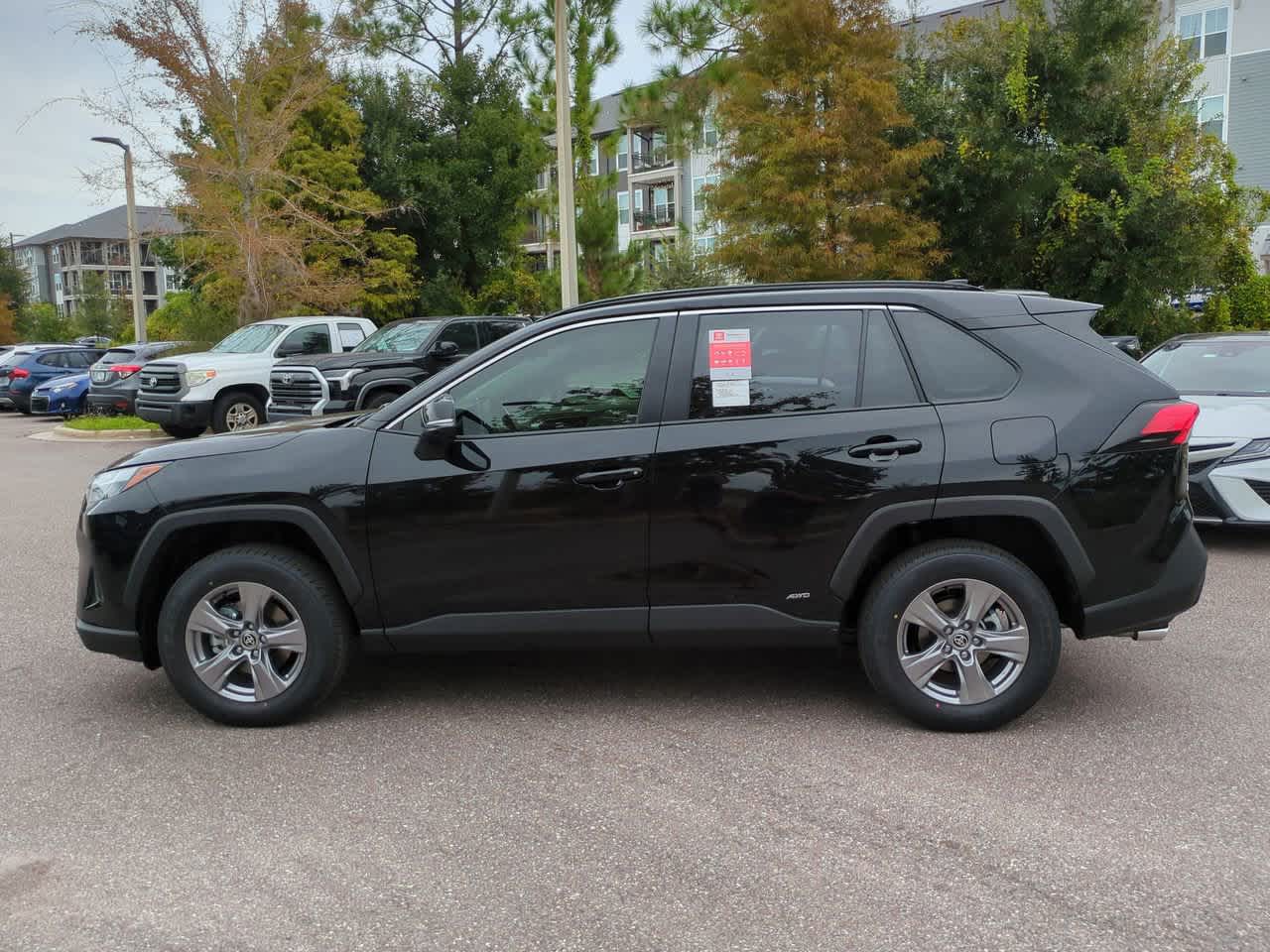 Thumbnail: 2025 Toyota RAV4 - 3