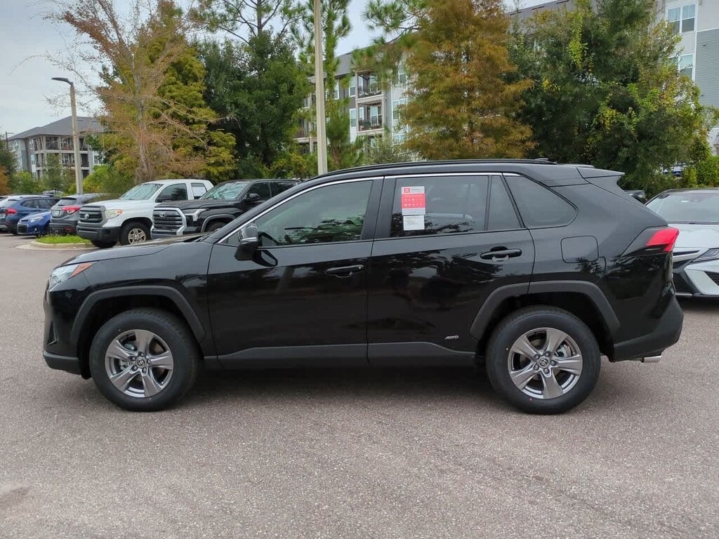 New 2025 Toyota RAV4 Hybrid XLE SUV