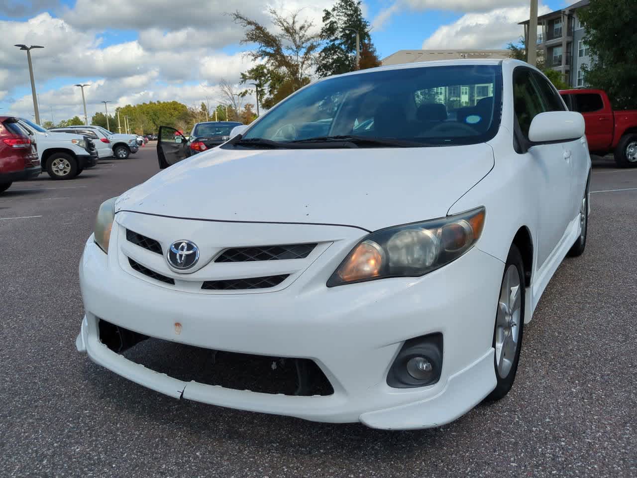 Thumbnail: 2011 Toyota Corolla - 2