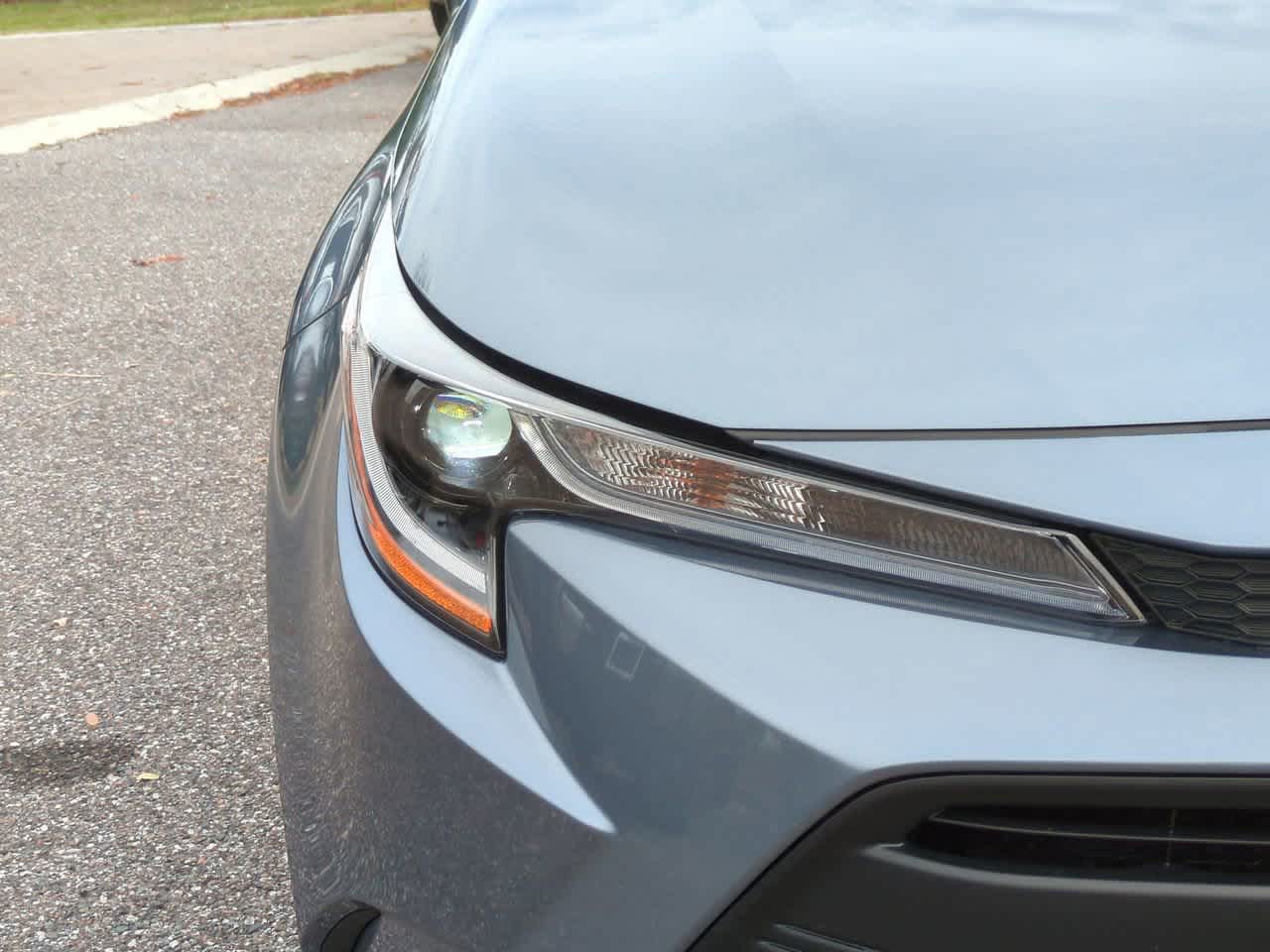 Thumbnail: 2025 Toyota Corolla - 10