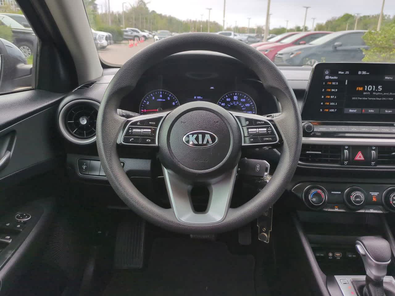 Thumbnail: 2021 Kia Forte - 15