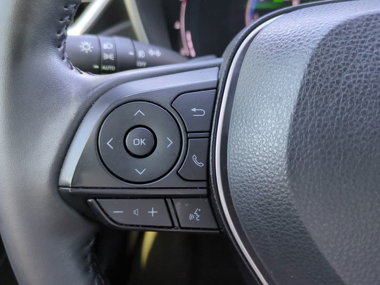 Thumbnail: 2025 Toyota Corolla - 23