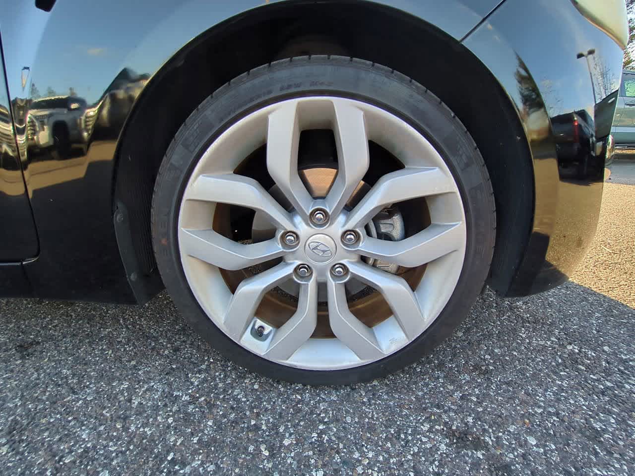 Thumbnail: 2013 Hyundai Veloster - 11