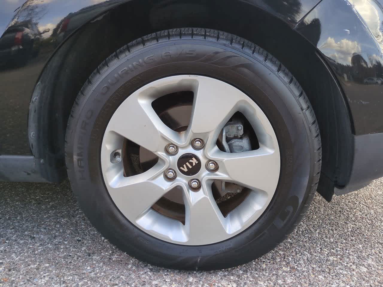 Thumbnail: 2017 Kia Soul - 11