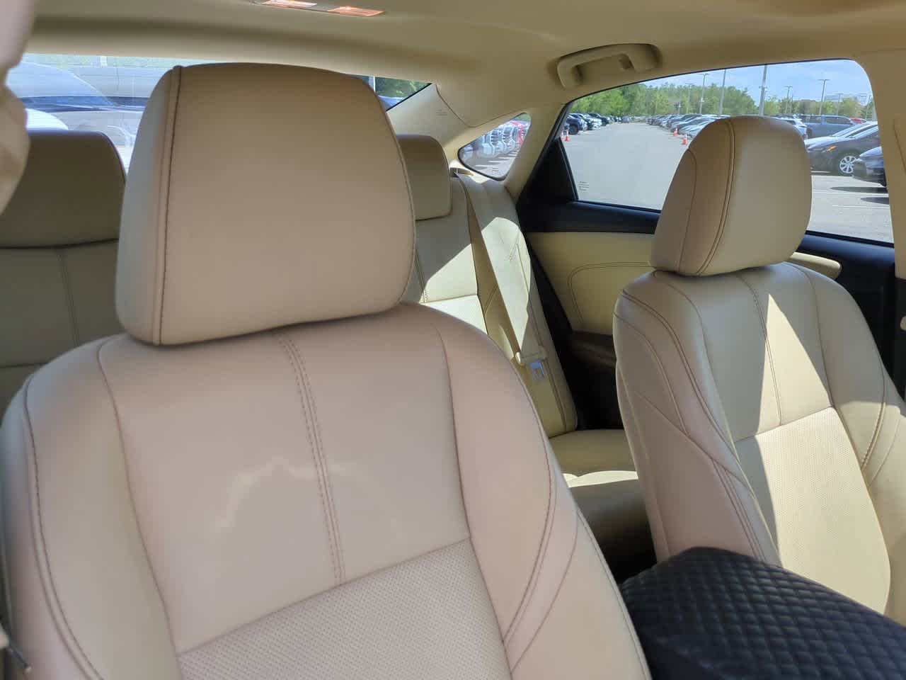Thumbnail: 2016 Toyota Avalon - 7