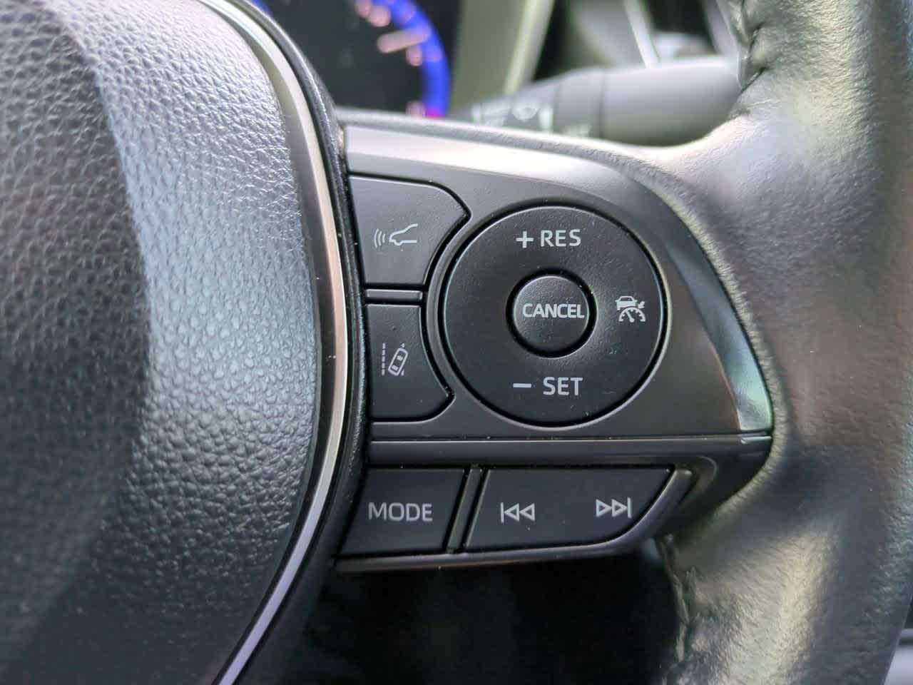 Thumbnail: 2022 Toyota Corolla - 25