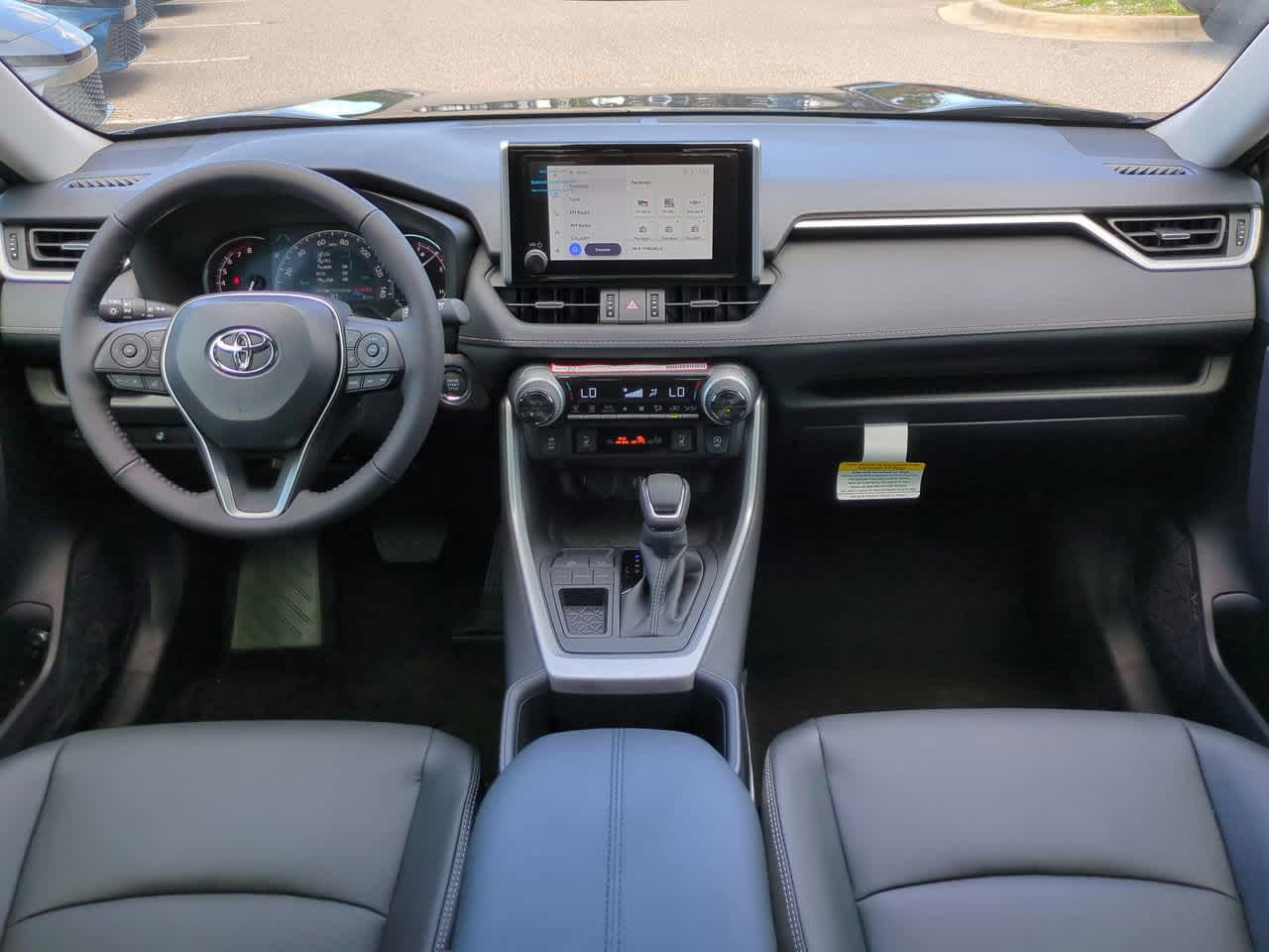 Thumbnail: 2025 Toyota RAV4 - 14